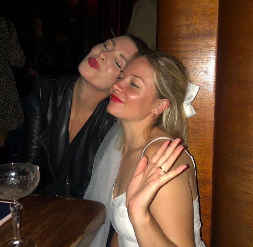 Hen Party Bow Tulle Veil - The Hen Planner