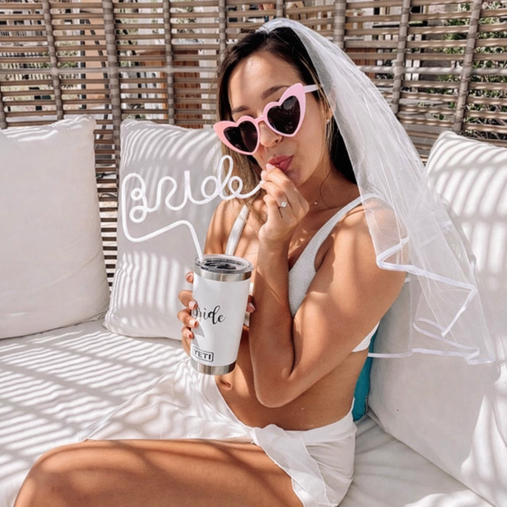 3-Piece Bride Veil, Straw & Sunglasses Set