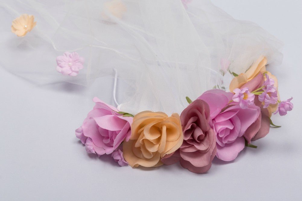 Load image into Gallery viewer, Blossom Floral Hen Party Veil - The Hen Planner
